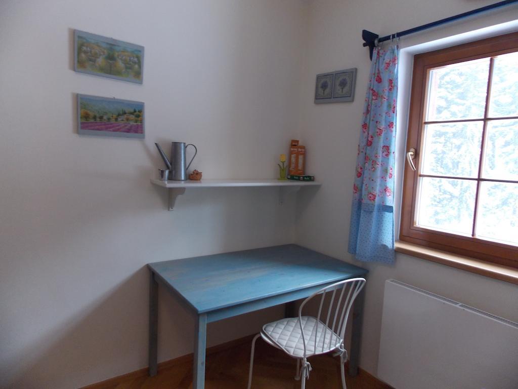 Ferienwohnung Javor Apartman Pec pod Sněžkou Zimmer foto